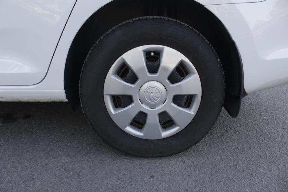 Skoda Rapid I Рестайлинг Брянск  - изображение 22