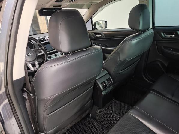 Subaru Legacy VI с пробегом 2015 года, цена 1 550 000 рублей, 289312 км, седан, Автокод Объявления