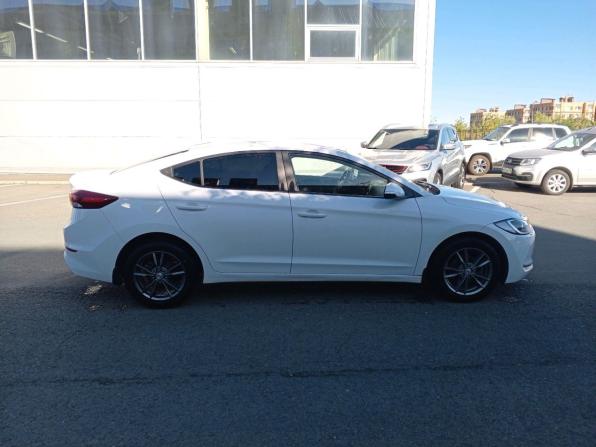 Hyundai Elantra VI (AD) с пробегом 2018 года, цена 1 390 000 рублей, 146925 км, седан, Автокод Объявления