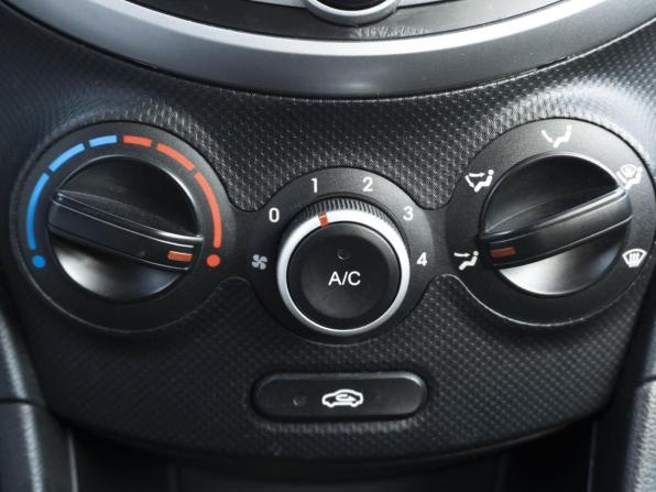 Hyundai Solaris I с пробегом 2013 года, цена 929 000 рублей, 99389 км, хэтчбек, Автокод Объявления