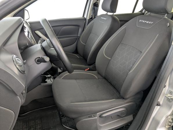 Renault Sandero II Рестайлинг с пробегом 2019 года, цена 1 240 000 рублей, 32690 км, хэтчбек, Автокод Объявления