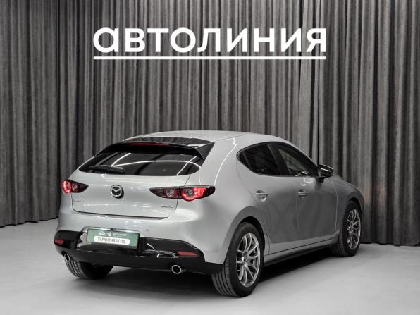 Mazda 3 IV (BP) с пробегом 2021 года, цена 1 670 000 рублей, 56000 км, хэтчбек, Автокод Объявления