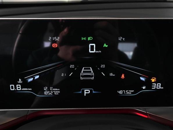 Geely Coolray I Рестайлинг с пробегом 2023 года, цена 2 399 000 рублей, 18527 км, внедорожник, Автокод Объявления