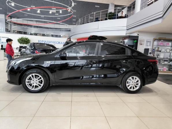 Kia Rio IV с пробегом 2018 года, цена 1 380 000 рублей, 132721 км, седан, Автокод Объявления