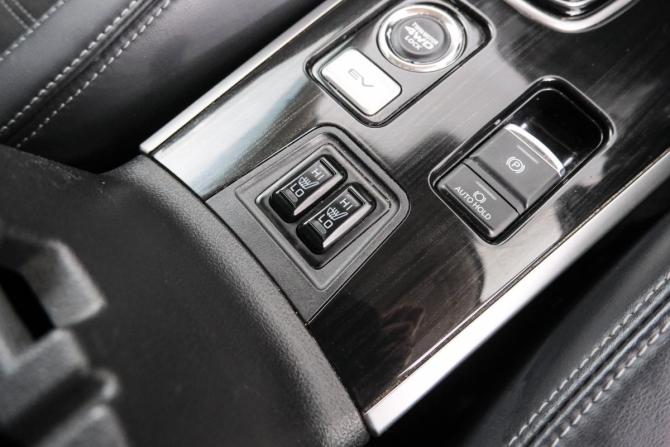 Mitsubishi Outlander III Рестайлинг 3 с пробегом 2018 года, цена 2 339 000 рублей, 109000 км, внедорожник, Автокод Объявления