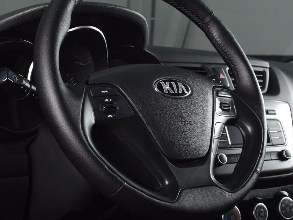 Kia Rio III Рестайлинг с пробегом 2016 года, цена 1 099 995 рублей, 121474 км, седан, Автокод Объявления