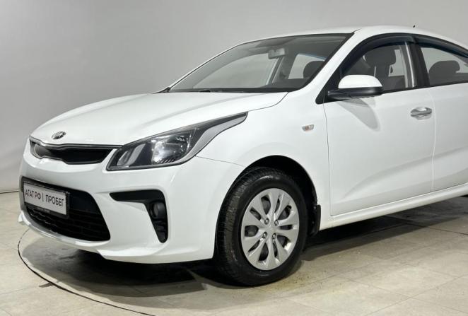 Kia Rio IV с пробегом 2018 года, цена 1 135 000 рублей, 109952 км, седан, Автокод Объявления