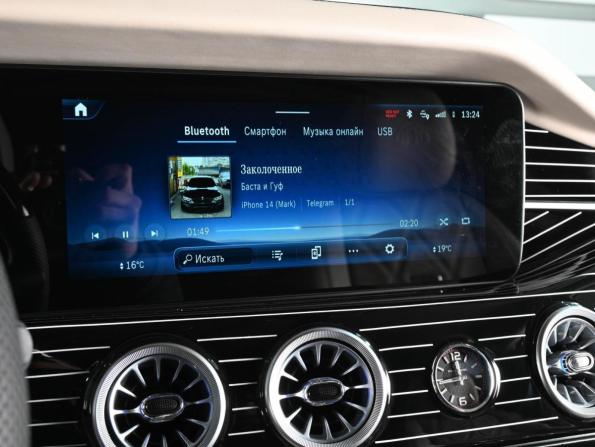 Mercedes-Benz V-Класс III (W447) Рестайлинг 2 с пробегом 2024 года, цена 9 159 000 рублей, 11827 км, минивэн, Автокод Объявления