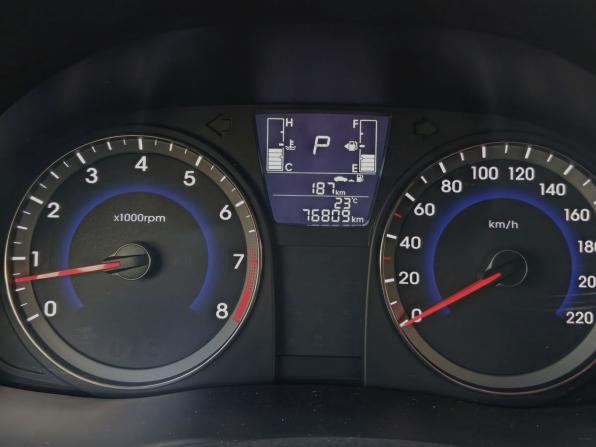 Hyundai Solaris I Рестайлинг с пробегом 2015 года, цена 1 199 000 рублей, 76807 км, хэтчбек, Автокод Объявления