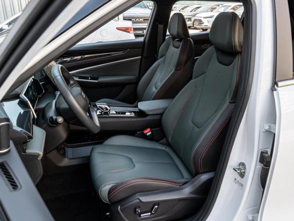 Geely Atlas II с пробегом 2024 года, цена 2 495 000 рублей, 7588 км, внедорожник, Автокод Объявления