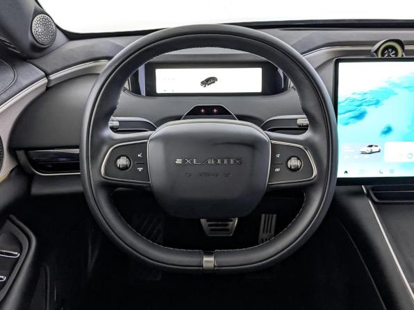 Exeed Exlantix ES с пробегом 2025 года, цена 4 550 000 рублей, 16949 км, седан, Автокод Объявления