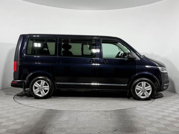 Volkswagen Caravelle T6 Рестайлинг с пробегом 2021 года, цена 3 990 000 рублей, 146417 км, минивэн, Автокод Объявления