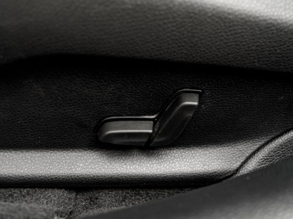 Mercedes-Benz C-Класс IV (W205) Рестайлинг с пробегом 2019 года, цена 3 040 000 рублей, 56852 км, седан, Автокод Объявления