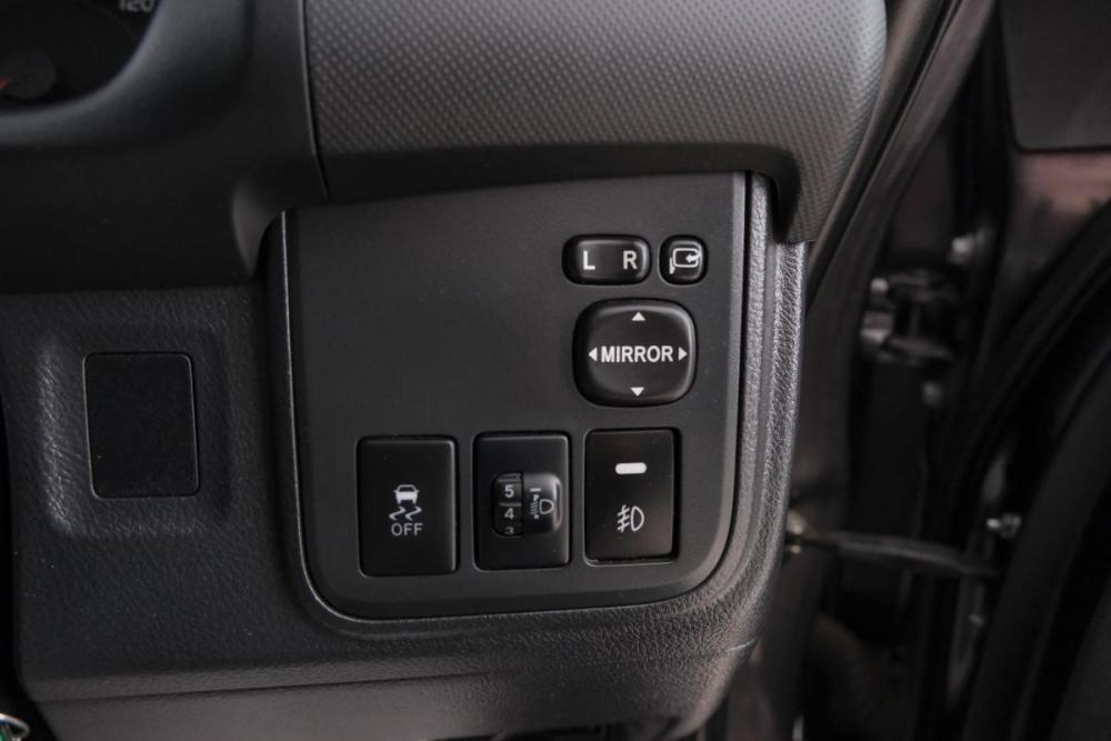 Toyota Wish II Рестайлинг Красноярск  - изображение 17