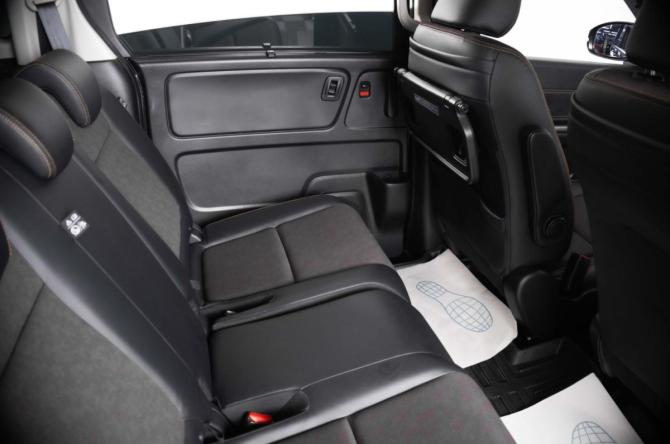 Honda Freed II Рестайлинг с пробегом 2022 года, цена 2 199 000 рублей, 42623 км, компактвэн, Автокод Объявления
