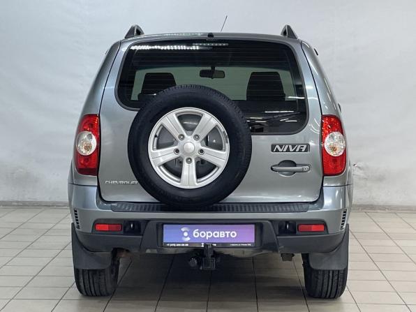 Chevrolet Niva I Рестайлинг с пробегом 2015 года, цена 699 000 рублей, 130910 км, внедорожник, Автокод Объявления