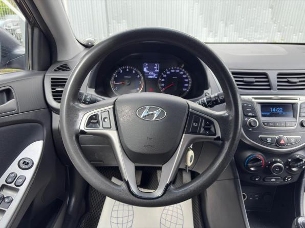 Hyundai Solaris I Рестайлинг с пробегом 2015 года, цена 865 000 рублей, 139638 км, хэтчбек, Автокод Объявления