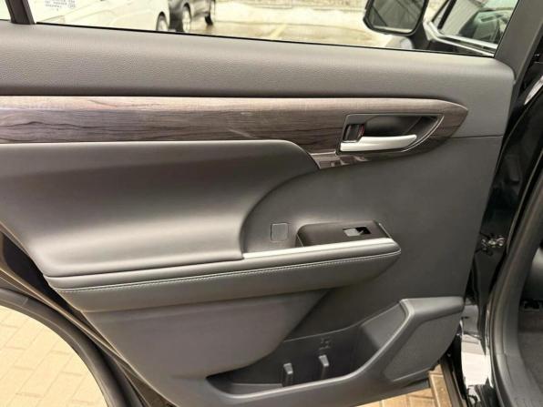 Toyota Highlander IV (XU70) с пробегом 2026 года, цена 5 577 000 рублей, 5 км, внедорожник, Автокод Объявления