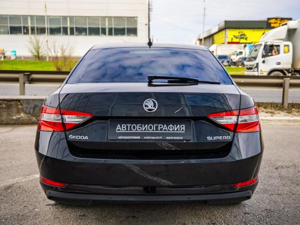 Skoda Superb III с пробегом 2016 года, цена 1 828 000 рублей, 184842 км, лифтбек, Автокод Объявления