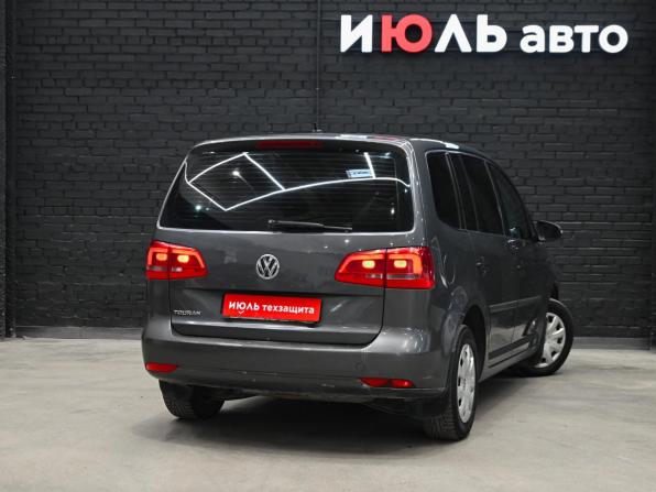 Volkswagen Touran I Рестайлинг 2 с пробегом 2010 года, цена 800 000 рублей, 190595 км, компактвэн, Автокод Объявления