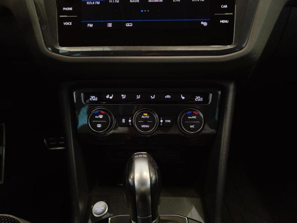 Volkswagen Tiguan II с пробегом 2019 года, цена 2 798 000 рублей, 76300 км, внедорожник, Автокод Объявления
