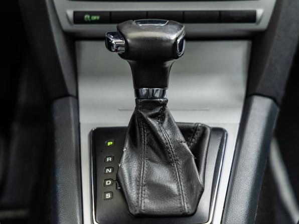 Skoda Octavia II (A5) Рестайлинг с пробегом 2012 года, цена 1 048 000 рублей, 179665 км, лифтбек, Автокод Объявления