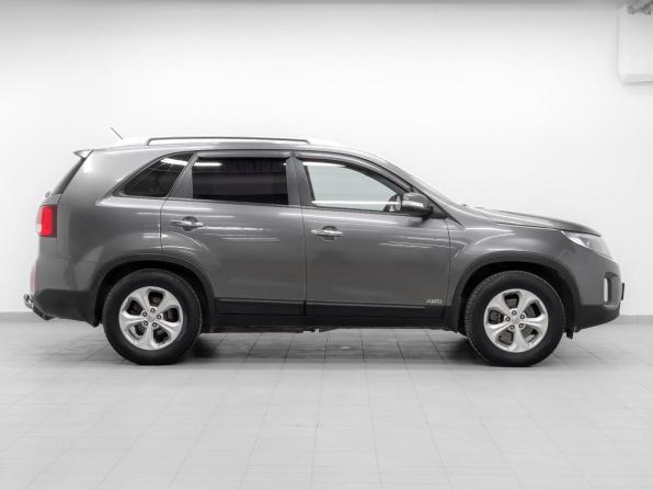 Kia Sorento II Рестайлинг с пробегом 2015 года, цена 1 815 000 рублей, 122404 км, внедорожник, Автокод Объявления