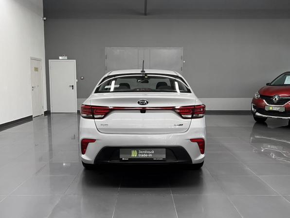 Kia Rio IV с пробегом 2018 года, цена 1 345 000 рублей, 83947 км, седан, Автокод Объявления