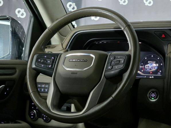 GMC Yukon V с пробегом 2022 года, цена 8 990 000 рублей, 43559 км, внедорожник, Автокод Объявления