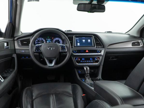 Hyundai Sonata VII (LF) Рестайлинг с пробегом 2017 года, цена 1 779 050 рублей, 125036 км, седан, Автокод Объявления