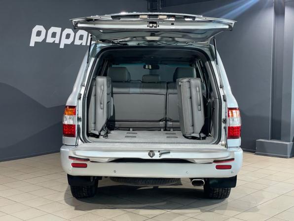Toyota Land Cruiser 100 Series Рестайлинг 2 с пробегом 2006 года, цена 2 655 000 рублей, 399786 км, внедорожник, Автокод Объявления