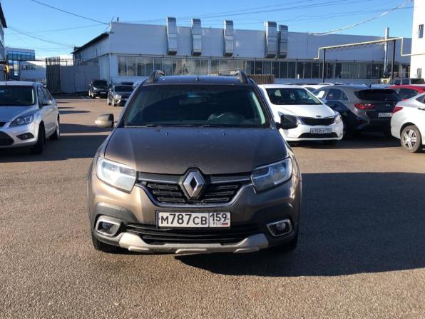 Renault Sandero II Рестайлинг с пробегом 2019 года, цена 899 000 рублей, 89552 км, хэтчбек, Автокод Объявления
