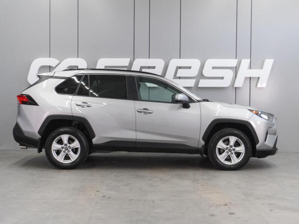 Toyota RAV4 V (XA50) с пробегом 2019 года, цена 2 499 000 рублей, 111031 км, внедорожник, Автокод Объявления