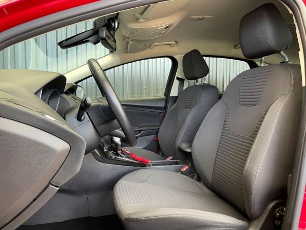 Ford Focus III Рестайлинг с пробегом 2018 года, цена 1 334 000 рублей, 76072 км, хэтчбек, Автокод Объявления