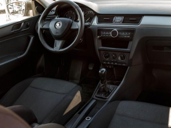 Skoda Rapid I с пробегом 2015 года, цена 870 000 рублей, 186393 км, лифтбек, Автокод Объявления