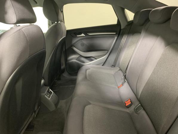 Audi A3 III (8V) Рестайлинг с пробегом 2016 года, цена 1 460 000 рублей, 167748 км, хэтчбек, Автокод Объявления