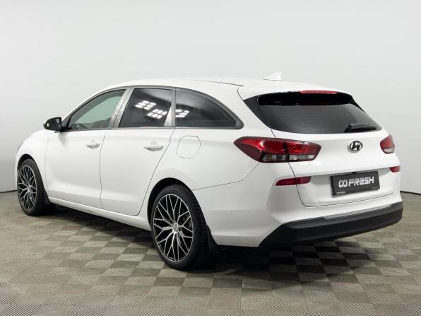 Hyundai i30 III Рестайлинг 2 с пробегом 2022 года, цена 1 690 100 рублей, 84222 км, универсал, Автокод Объявления