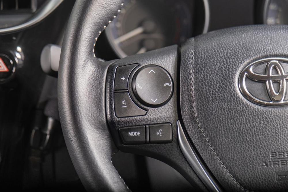 Toyota Auris II Рестайлинг Томск  - изображение 15