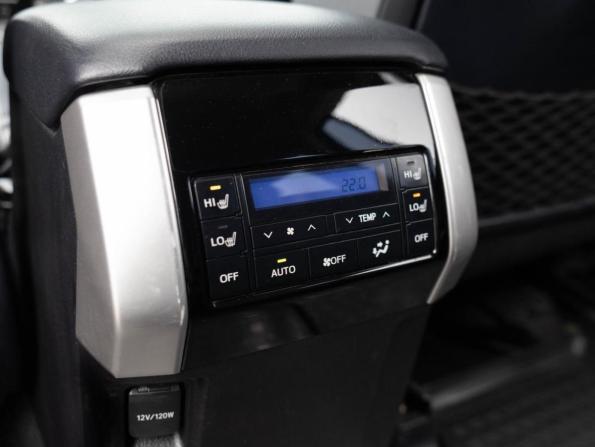 Toyota Land Cruiser Prado 150 Series Рестайлинг 3 с пробегом 2021 года, цена 6 410 000 рублей, 111045 км, внедорожник, Автокод Объявления