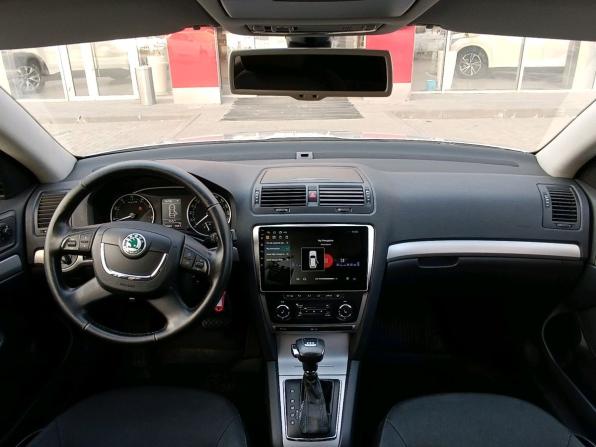 Skoda Octavia II (A5) Рестайлинг с пробегом 2010 года, цена 730 000 рублей, 215000 км, лифтбек, Автокод Объявления