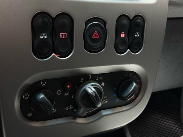 Renault Sandero I с пробегом 2011 года, цена 779 000 рублей, 151047 км, хэтчбек, Автокод Объявления