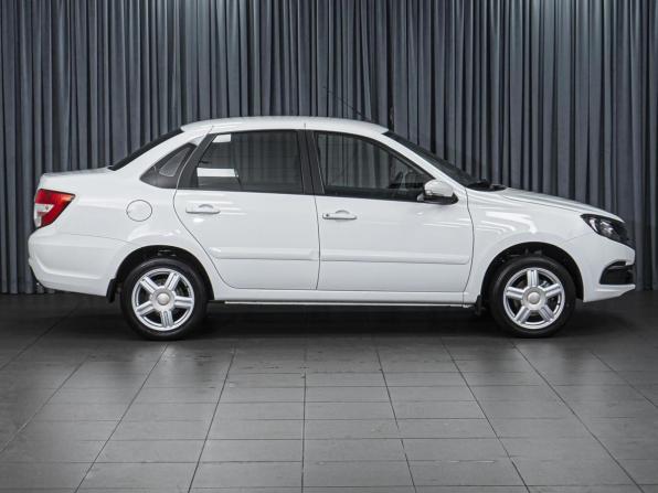 Lada (ВАЗ) Granta I Рестайлинг с пробегом 2022 года, цена 855 000 рублей, 46077 км, седан, Автокод Объявления