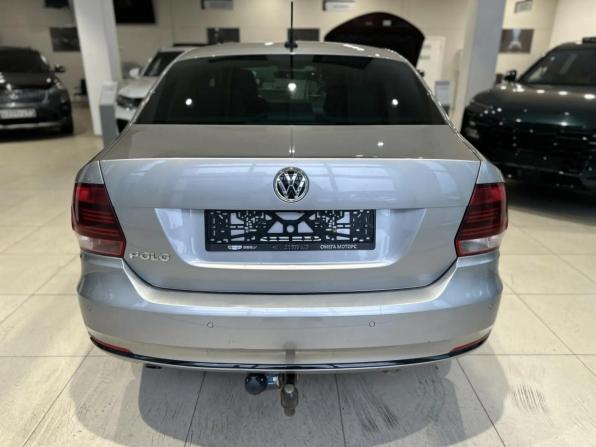 Volkswagen Polo V Рестайлинг с пробегом 2018 года, цена 999 000 рублей, 175000 км, седан, Автокод Объявления