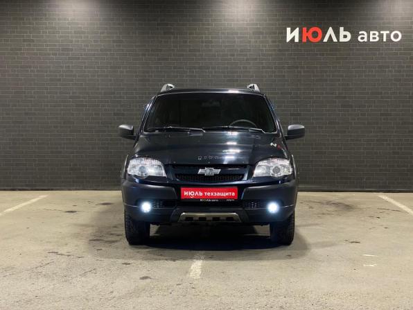 Chevrolet Niva I Рестайлинг с пробегом 2017 года, цена 800 000 рублей, 92337 км, внедорожник, Автокод Объявления