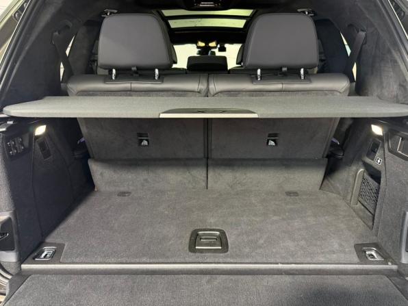 BMW X7 I (G07) Рестайлинг с пробегом 2022 года, цена 12 440 000 рублей, 47601 км, внедорожник, Автокод Объявления