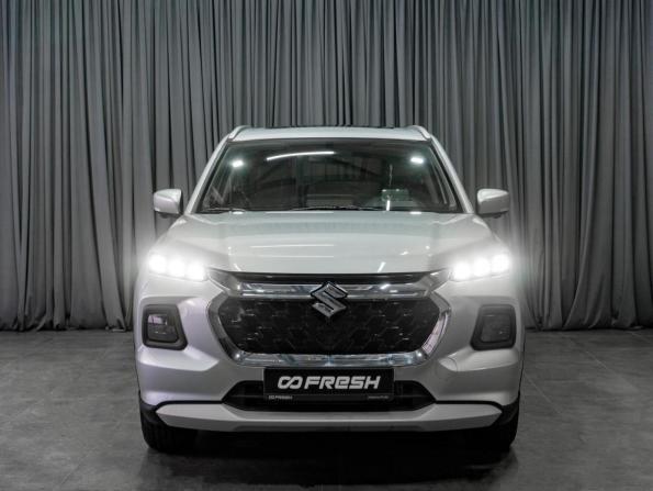 Suzuki Grand Vitara III с пробегом 2023 года, цена 4 479 000 рублей, 49 км, внедорожник, Автокод Объявления