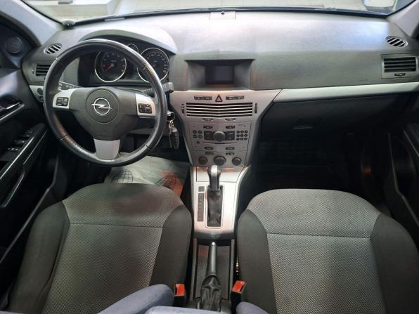 Opel Astra H Рестайлинг с пробегом 2010 года, цена 559 000 рублей, 197000 км, универсал, Автокод Объявления
