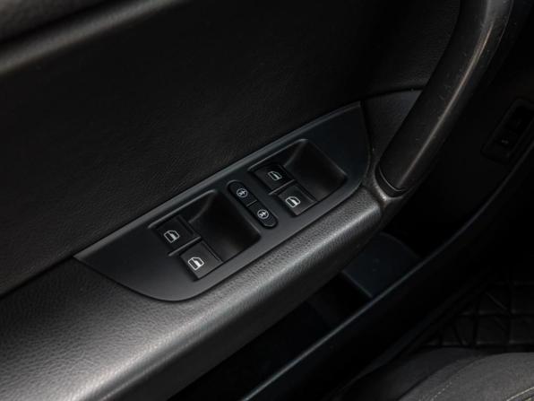Volkswagen Touareg II с пробегом 2012 года, цена 1 860 000 рублей, 254571 км, внедорожник, Автокод Объявления