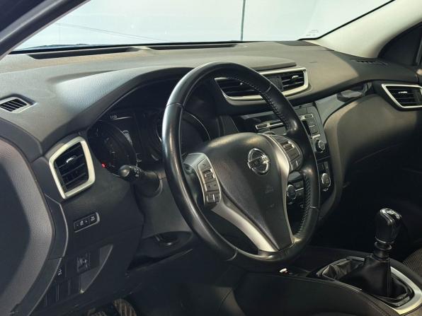 Nissan Qashqai II с пробегом 2017 года, цена 1 697 000 рублей, 154532 км, внедорожник, Автокод Объявления