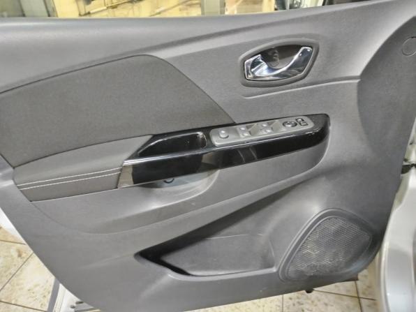 Renault Kaptur I с пробегом 2019 года, цена 1 000 000 рублей, 208735 км, внедорожник, Автокод Объявления